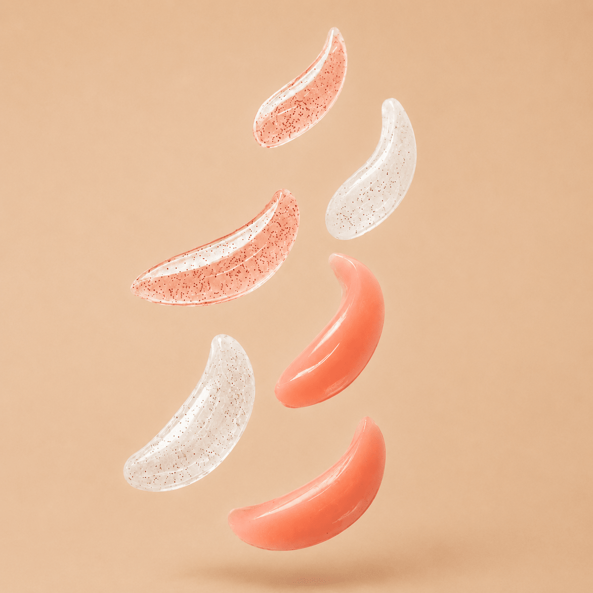 Close-up of Maxymova Mochi Shields highlighting their extra-tacky glitter silicone construction and sizes 1 to 3 for glue-free lash lift techniques.