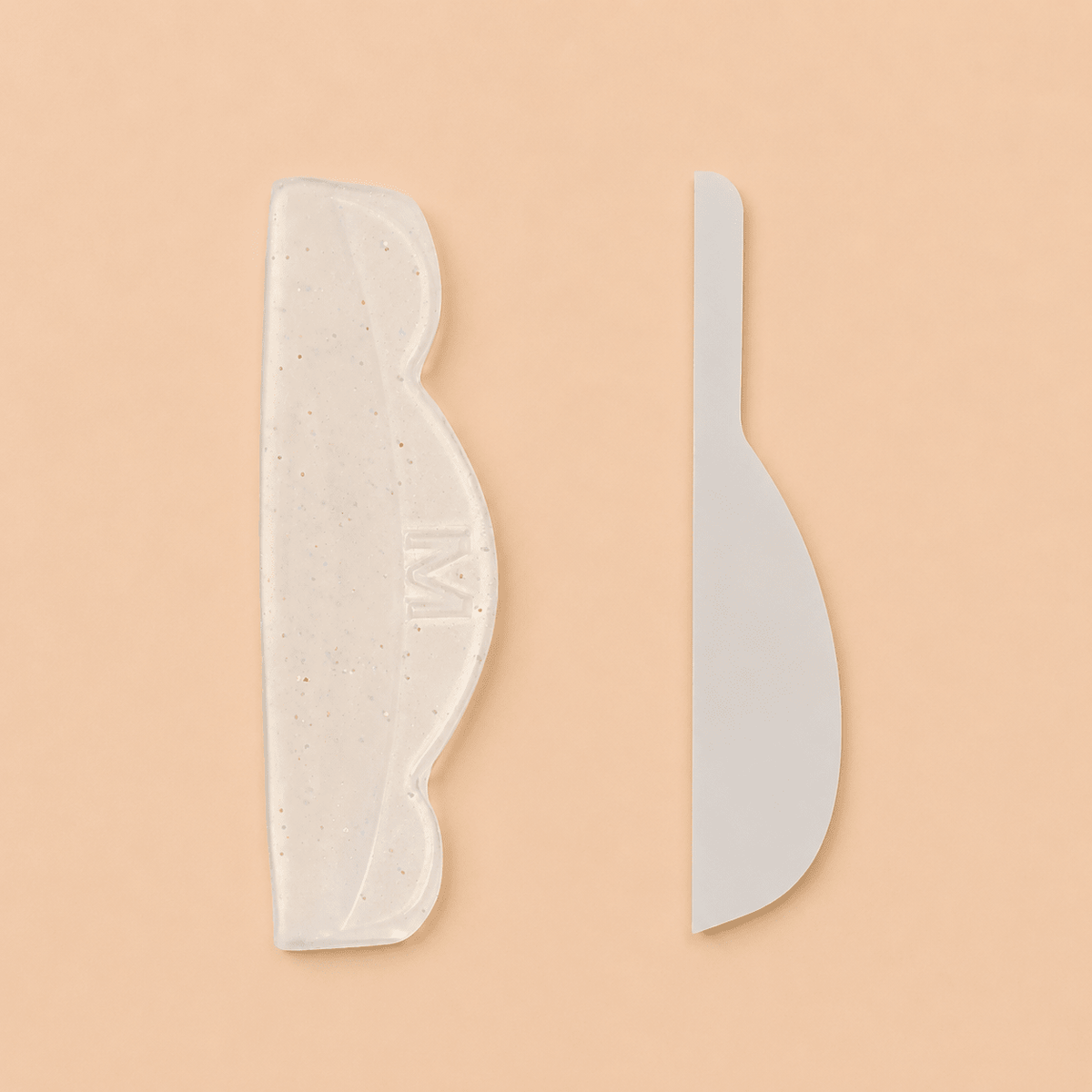 Close-up of Maxymova Moon Shields highlighting their hypoallergenic transparent silicone construction and complete size range from S to XXXL.